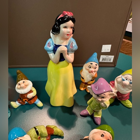 Vintage Japan Walt Disney Productions Snow White and the 7 Dwarves - Picture 5 of 6